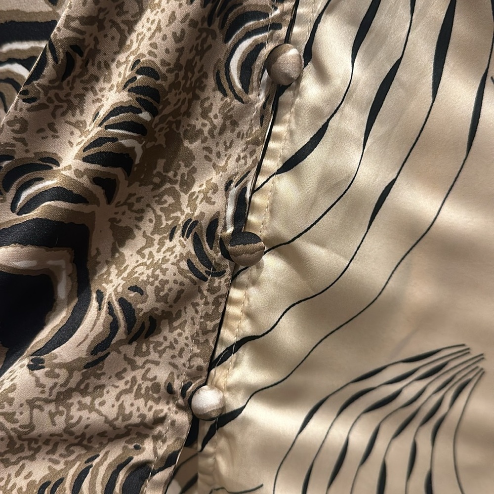 Print Blouse - Picture 4 of 5